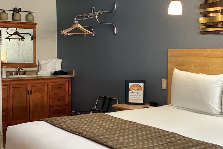 Room 28 of 108