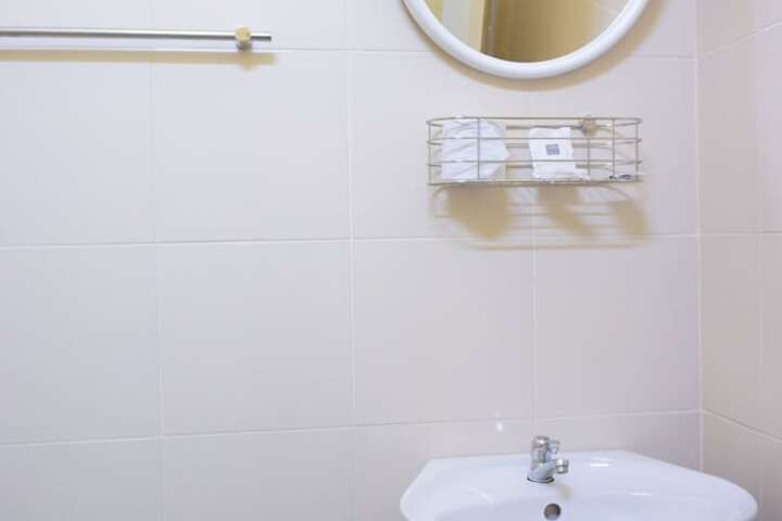 Room 35 of 44