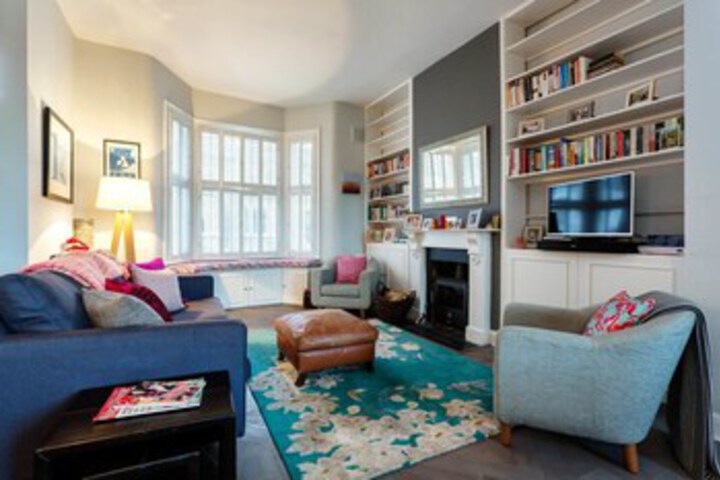 Room 10 of 24