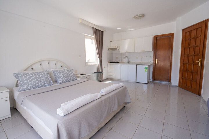 Room 5 of 26