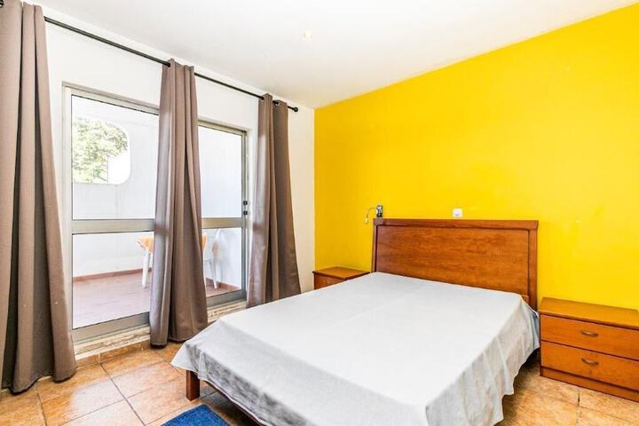 Room 7 of 11