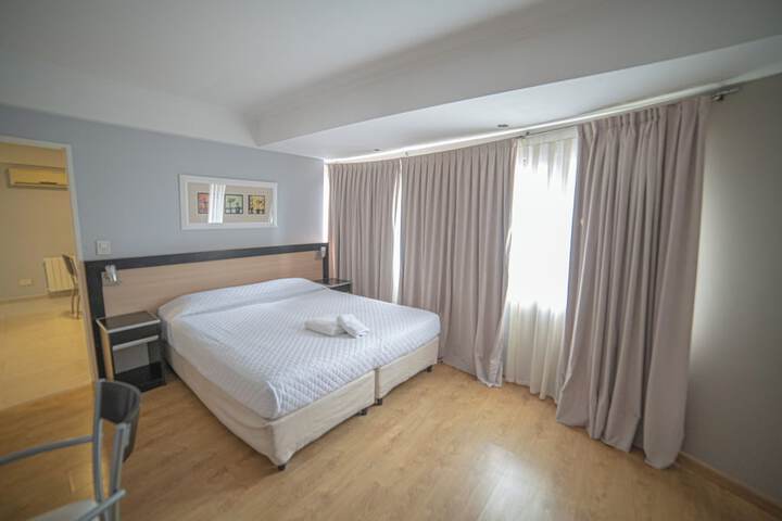 Room 12 of 34