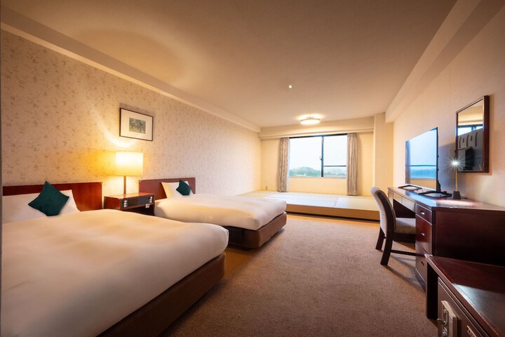 Room 70 of 200