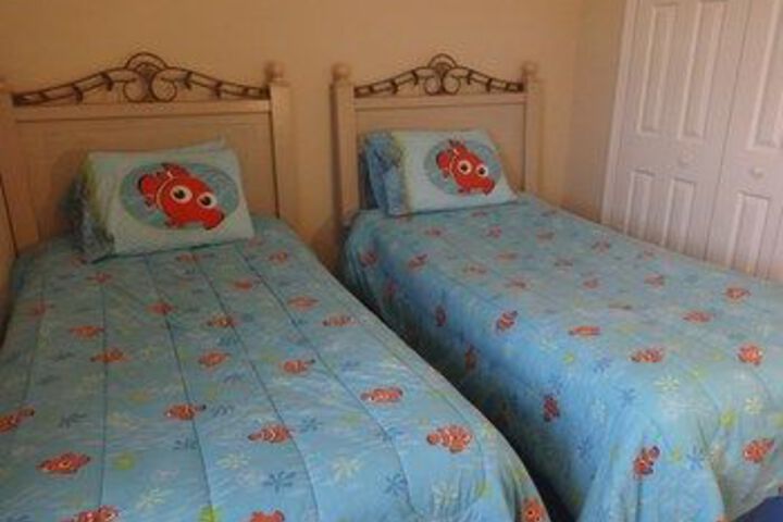 Room 19 of 77