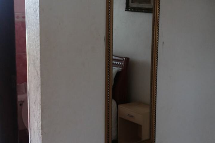 Room 9 of 78