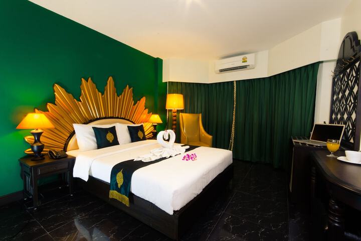 Room 5 of 47