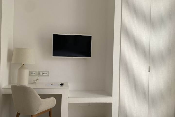 Room 21 of 115