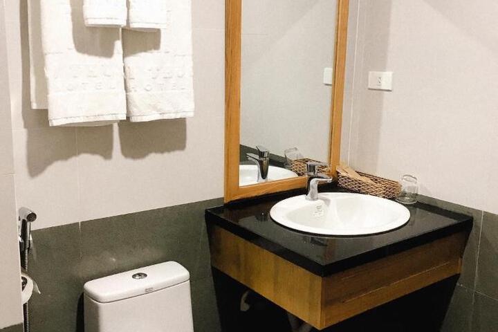 Hoài Thương Hotel