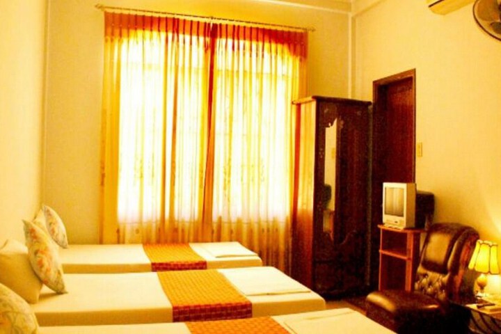 Room 7 of 35
