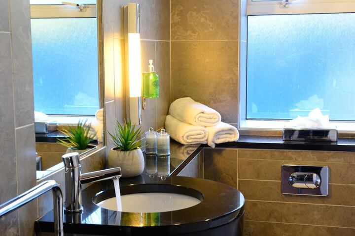 Clean Restrooms