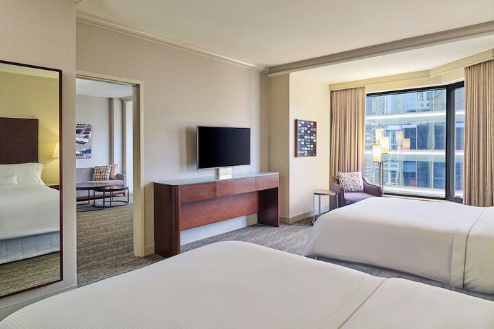 Traditional Room 2 Double Beds (12 of 18)