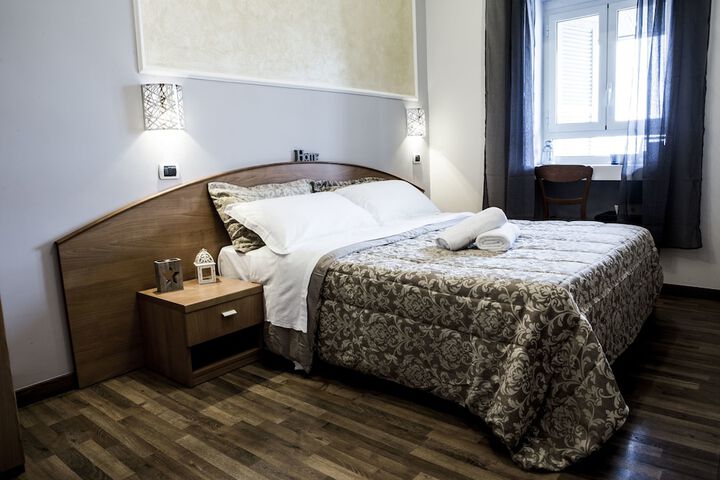 Room 4 of 24