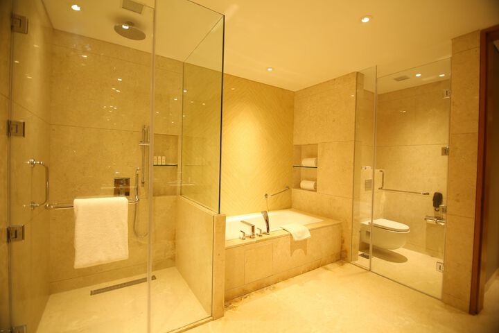 Room 9 of 61