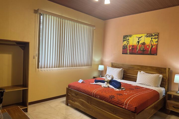 Room 96 of 141
