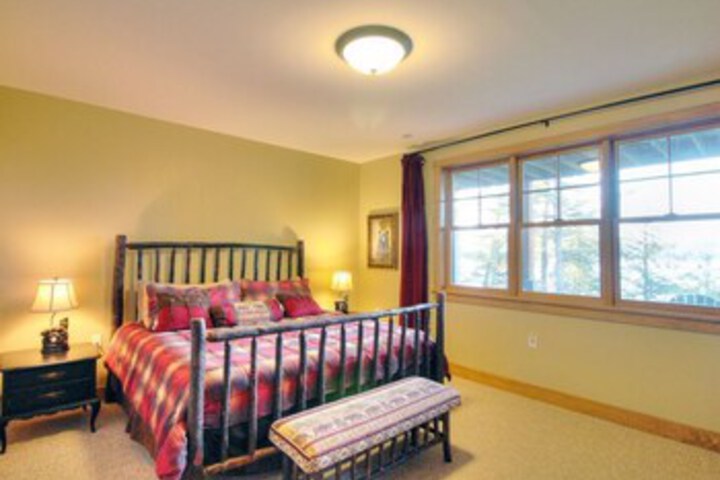 Room 10 of 24