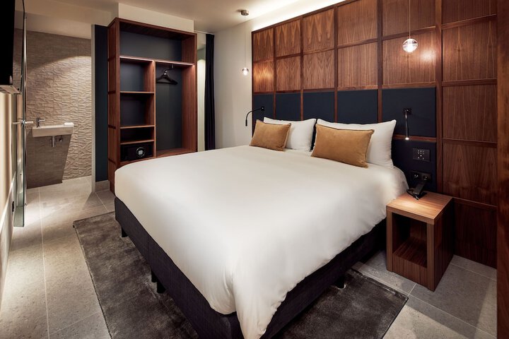 Room 11 of 58