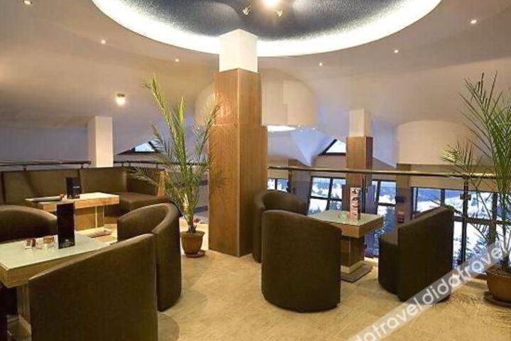 Hotel Interior 12 of 32