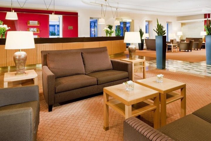 Photo of Arabella Sheraton Airport Hotel