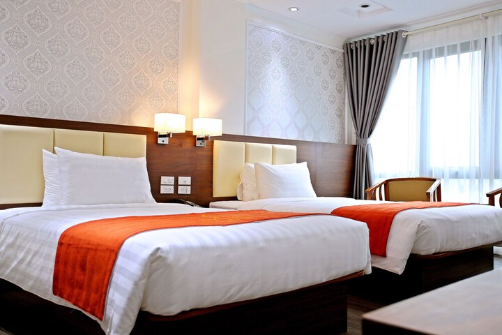 Room 15 of 54