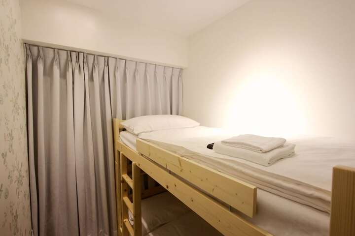 Room 19 of 80