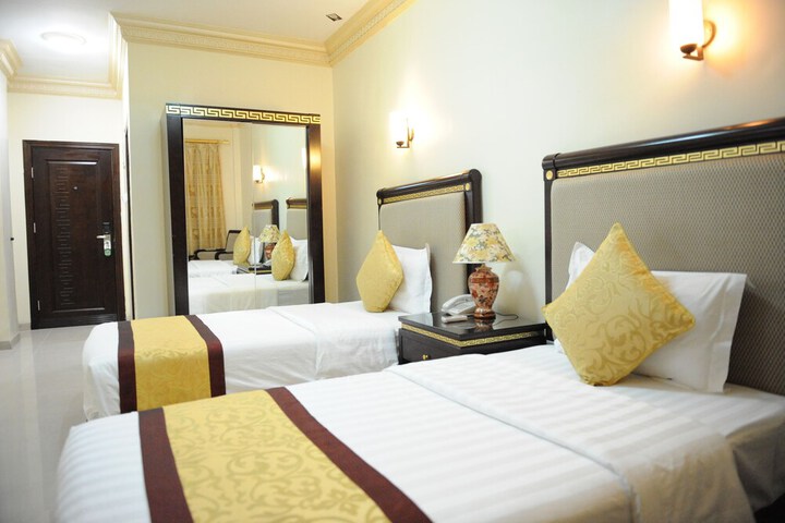 Room 15 of 39