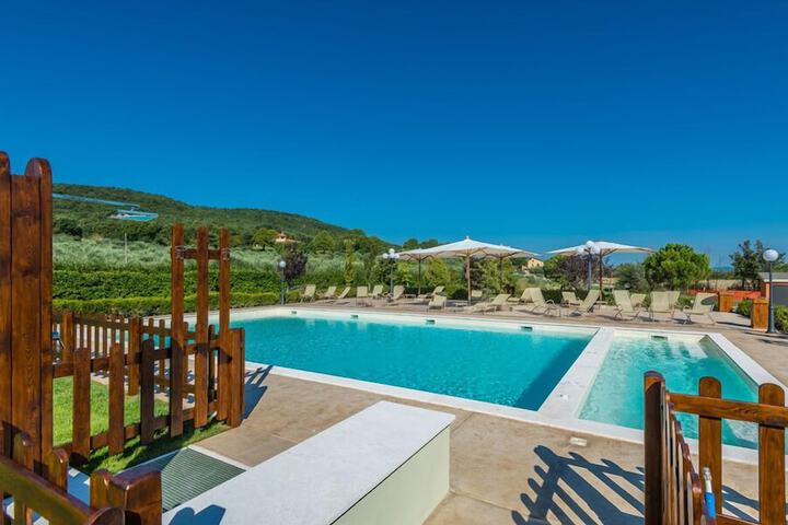 Pool 58 of 151