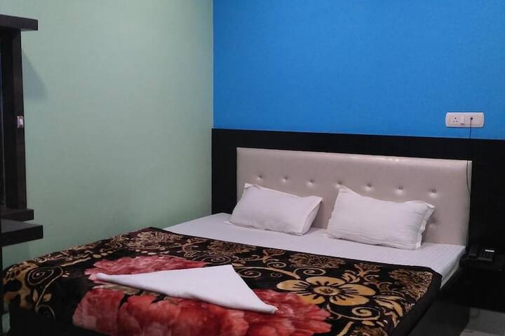 Room 19 of 50