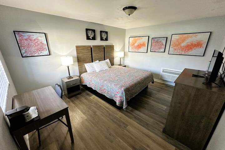 Room 7 of 34