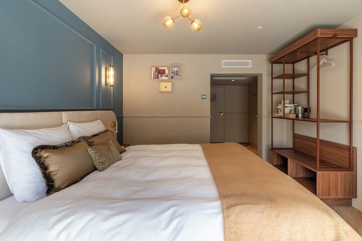 Room 20 of 54