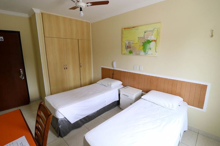 Room 7 of 79