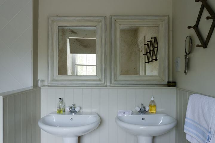 Bathroom Vanities
