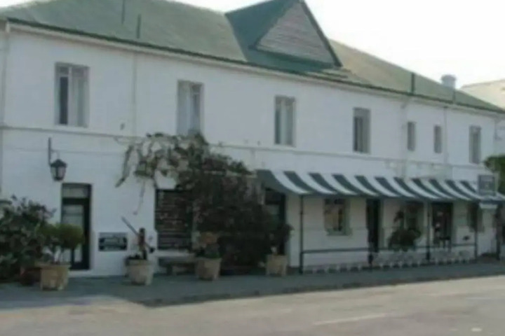 GLOBAL SUMMER HOTEL