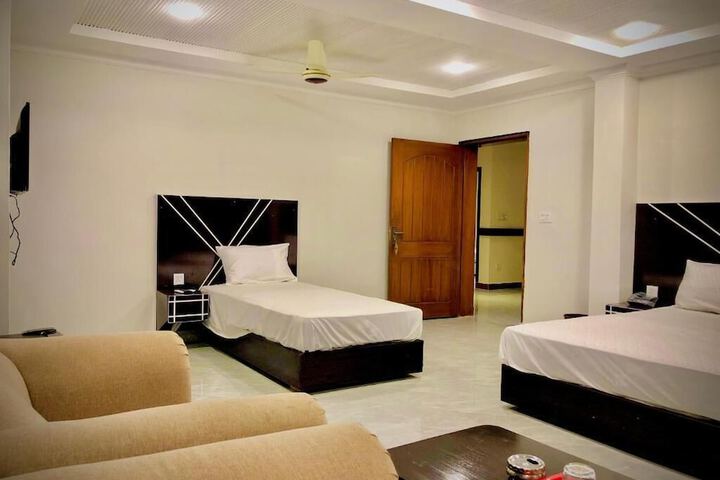 Room 14 of 26