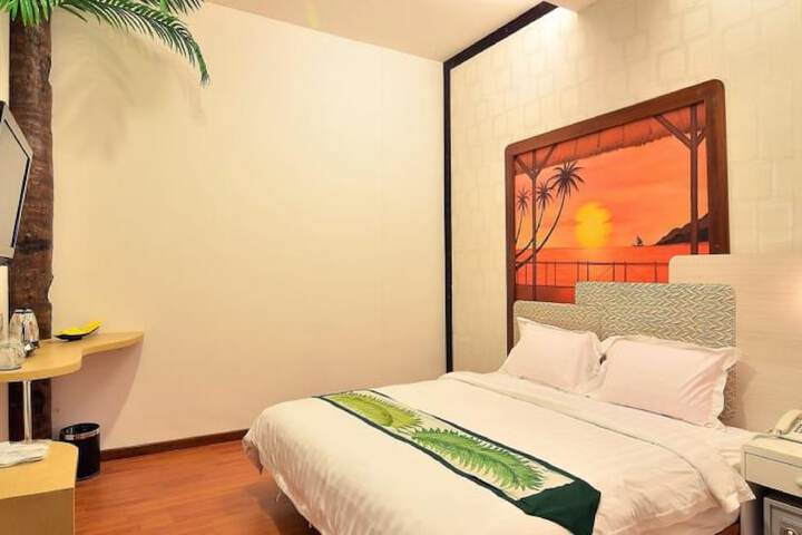 Room 9 of 55