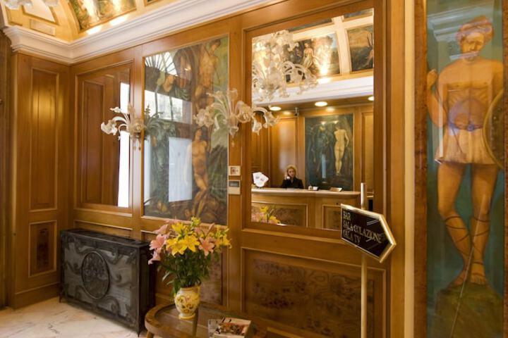 Guest Lobby