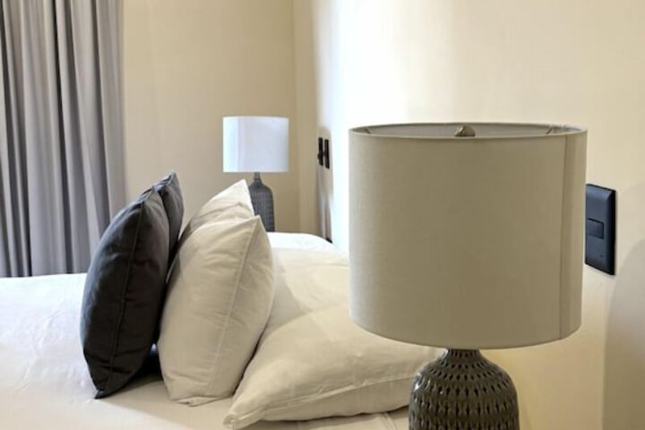 Room 34 of 110