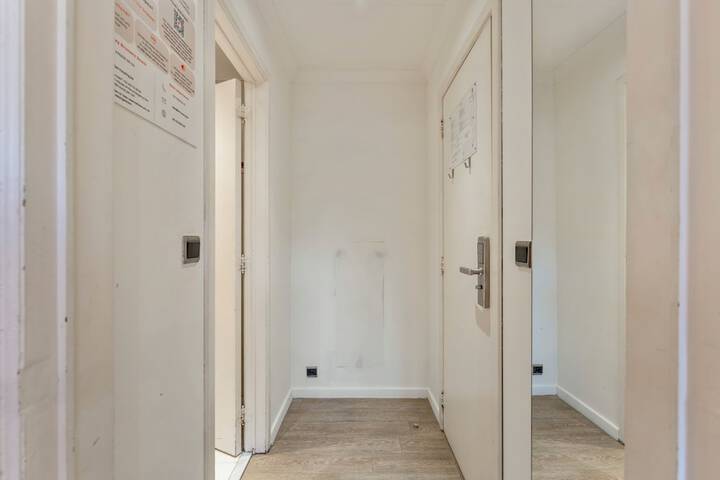 Room 45 of 60