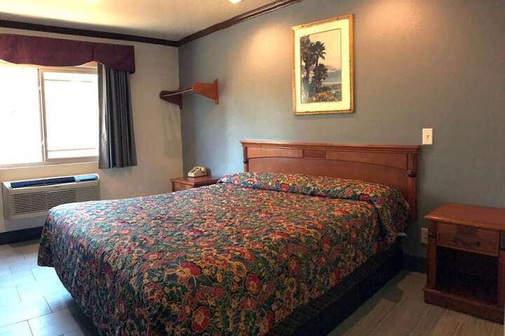 Room 22 of 46