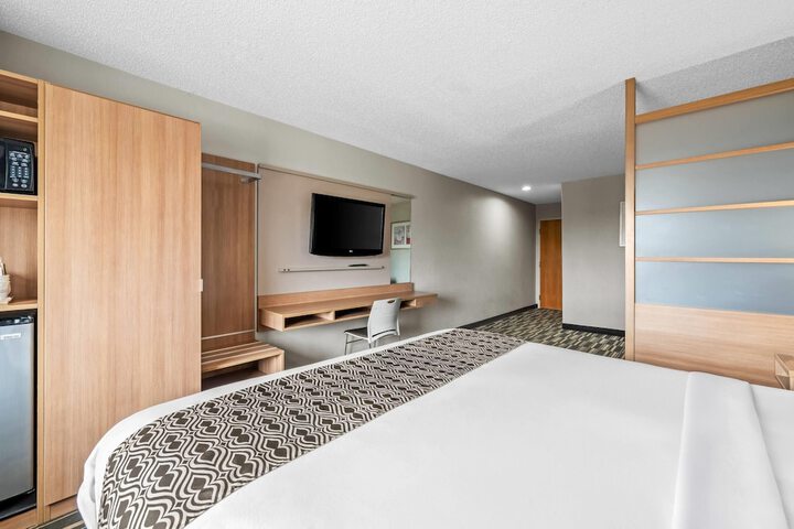 Room 20 of 47