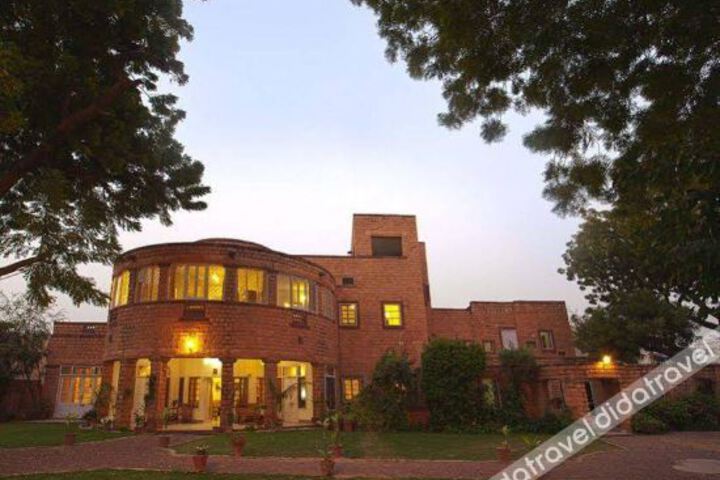 Hotel Madho Vilas