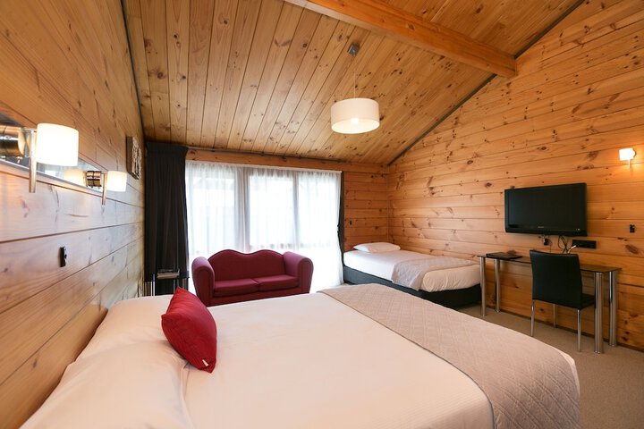 Room 5 of 35