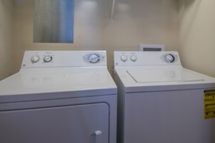 Laundry 7 of 21