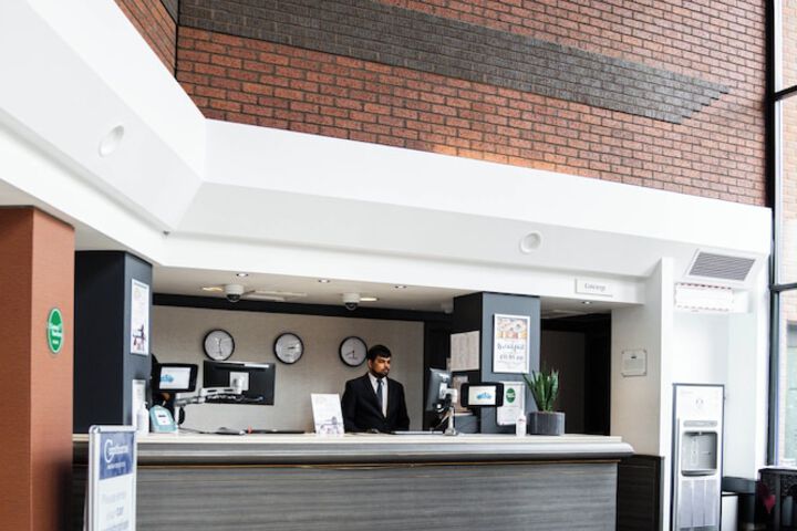 Guest Lobby