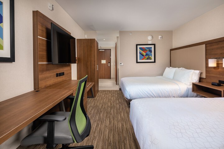 Room 17 of 60