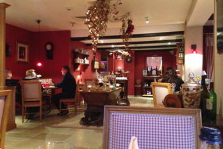 Dining 182 of 197