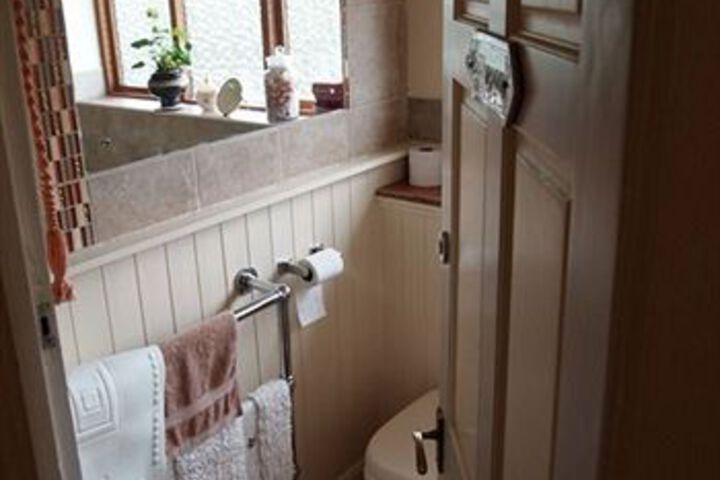Room 3 of 20