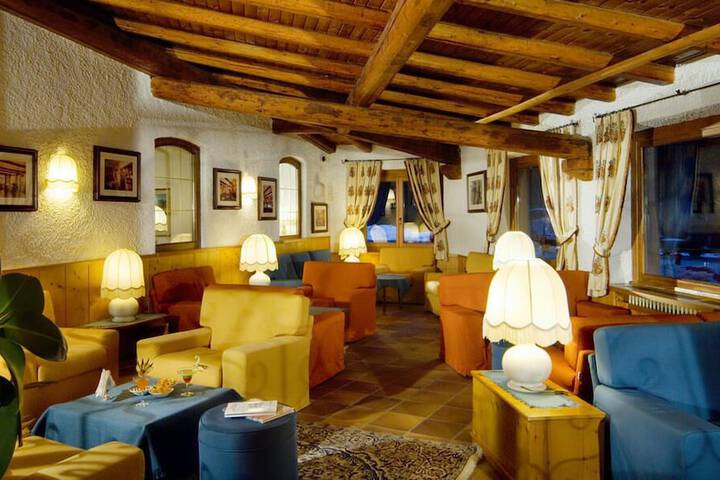 Hotel Interior 2 of 19