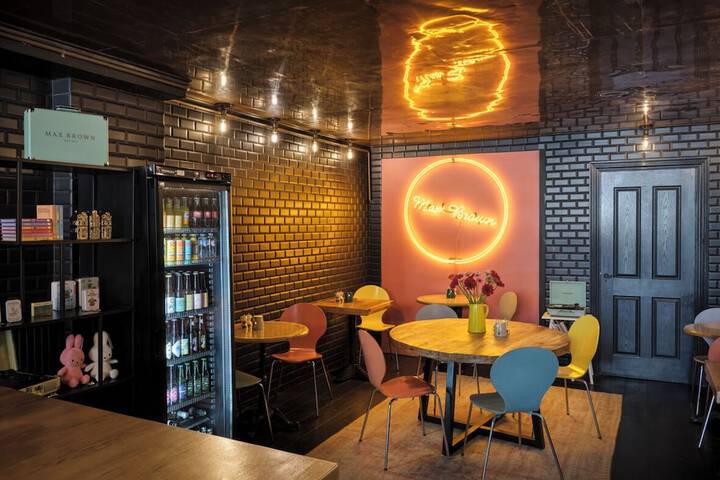 Dining Photos