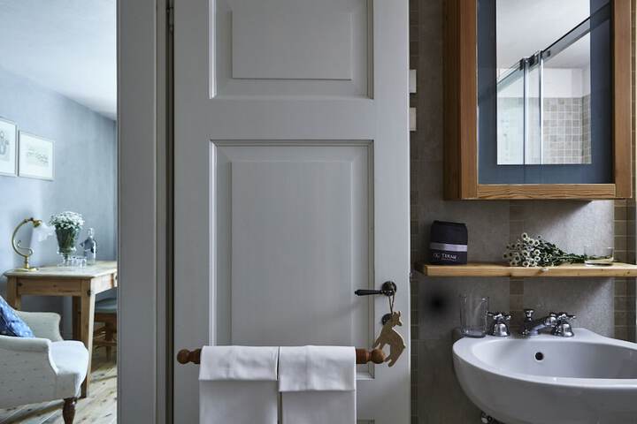 Bath Interior