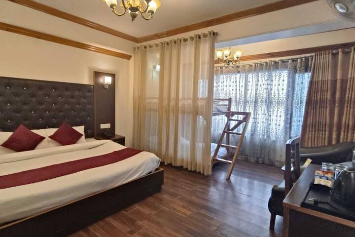 Room 36 of 86